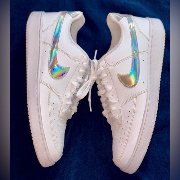 🔥Nike Women's BUY ME 🔥 White Sneakers with Holographic Swoosh 📦 - Picture 3 of 8